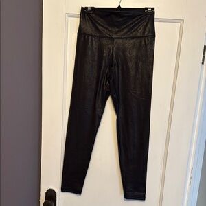 Aerie Black High-Waisted Leggings Faux Leather Look